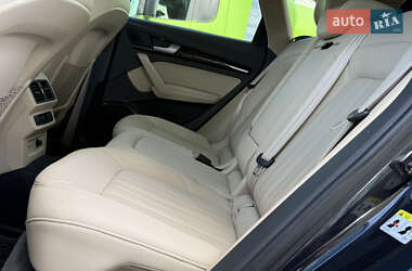 Внедорожник / Кроссовер Audi Q5 2020 в 
