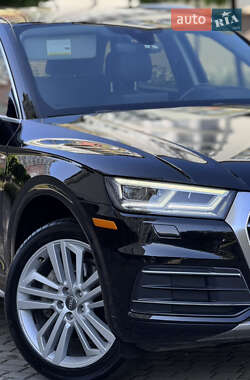 Внедорожник / Кроссовер Audi Q5 2018 в 