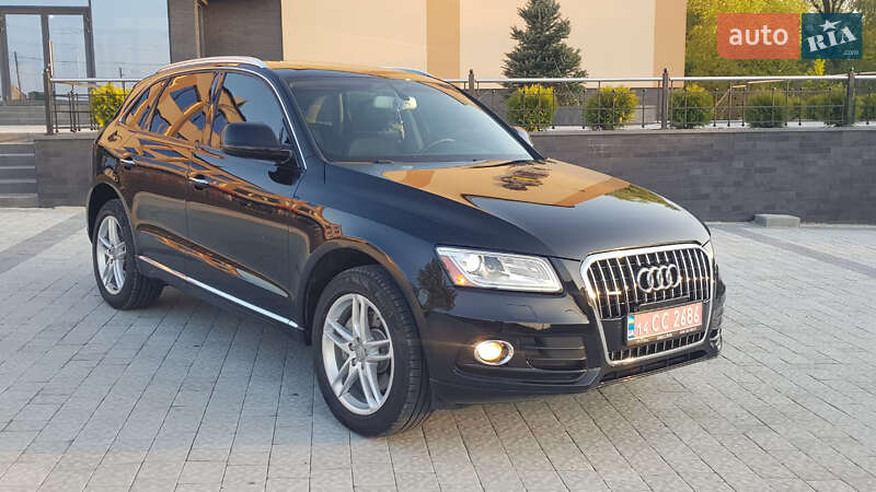 Внедорожник / Кроссовер Audi Q5 2015 в Городке