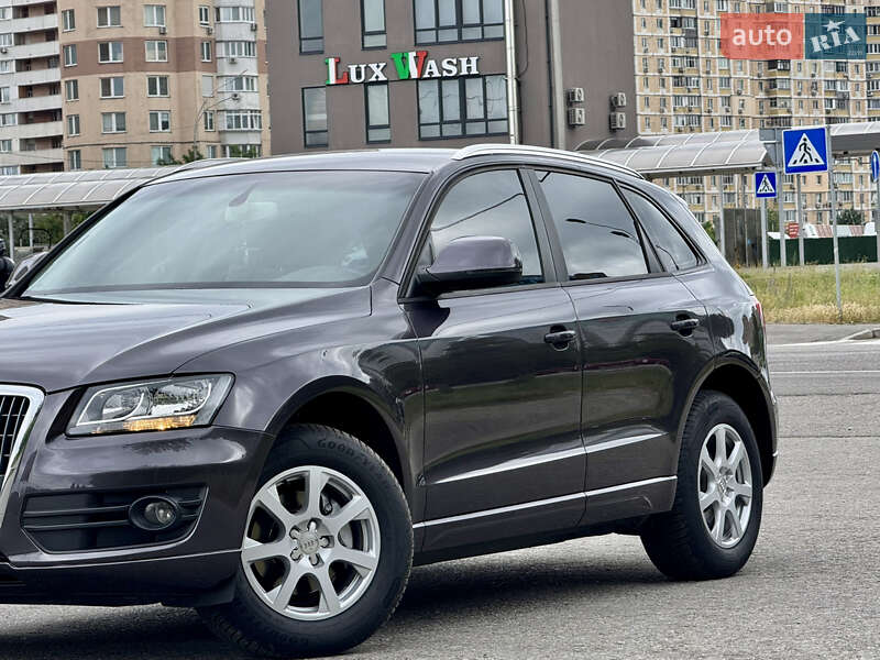 Внедорожник / Кроссовер Audi Q5 2012 в Киеве