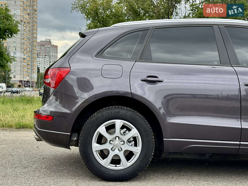 Внедорожник / Кроссовер Audi Q5 2012 в Киеве