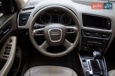 Внедорожник / Кроссовер Audi Q5 2011 в 