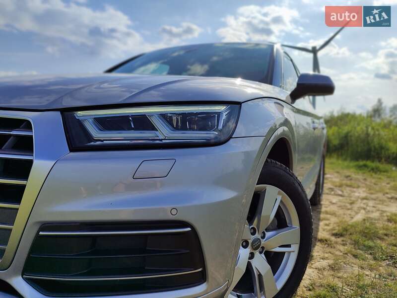 Внедорожник / Кроссовер Audi Q5 2017 в Львове