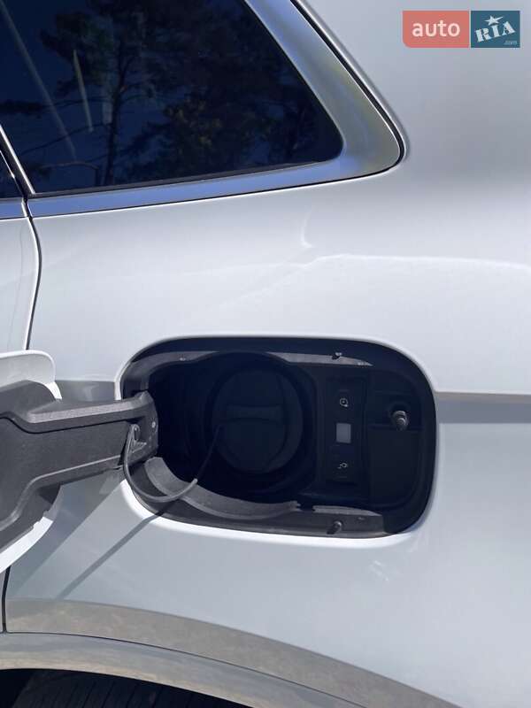 Внедорожник / Кроссовер Audi Q5 2021 в Киеве