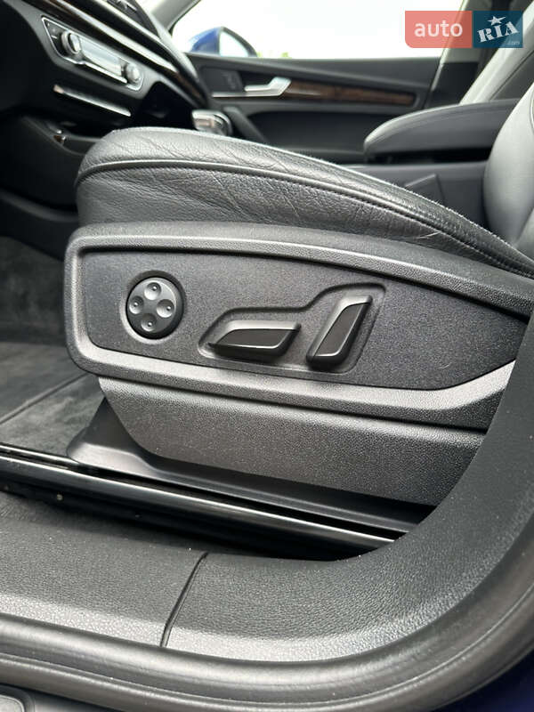 Внедорожник / Кроссовер Audi Q5 2017 в Киеве