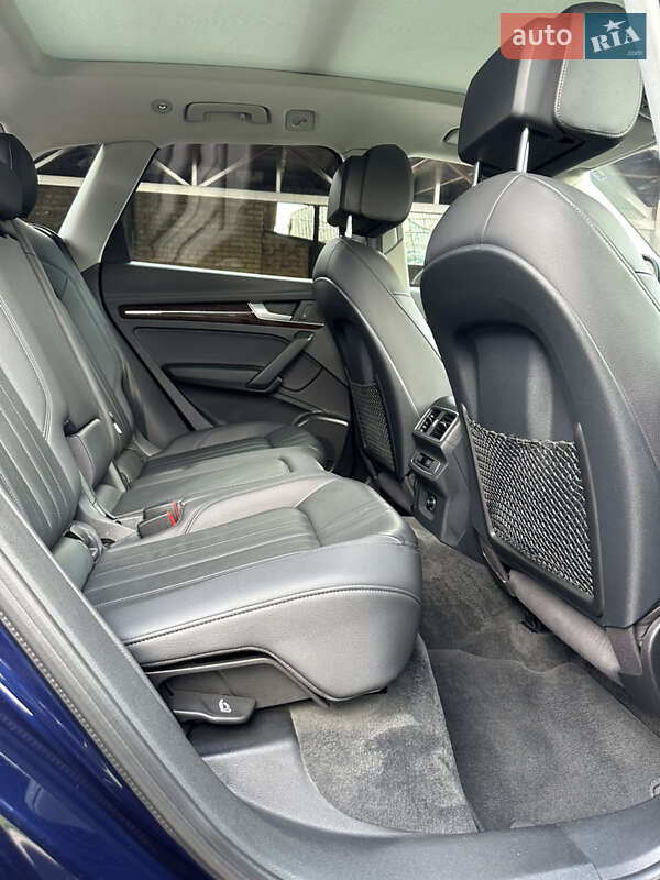 Внедорожник / Кроссовер Audi Q5 2017 в Киеве