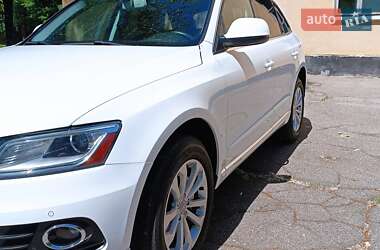 Позашляховик / Кросовер Audi Q5 2013 в 