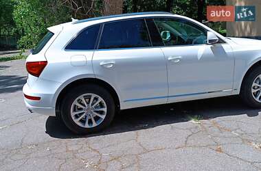 Позашляховик / Кросовер Audi Q5 2013 в 