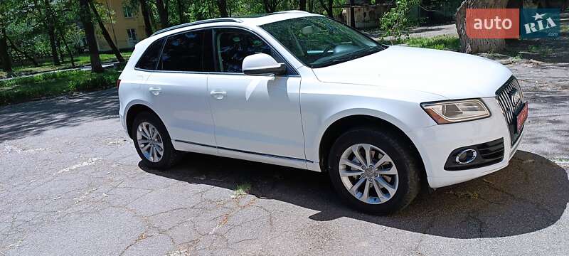 Внедорожник / Кроссовер Audi Q5 2013 в Желтых Водах