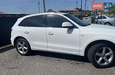 Внедорожник / Кроссовер Audi Q5 2009 в 
