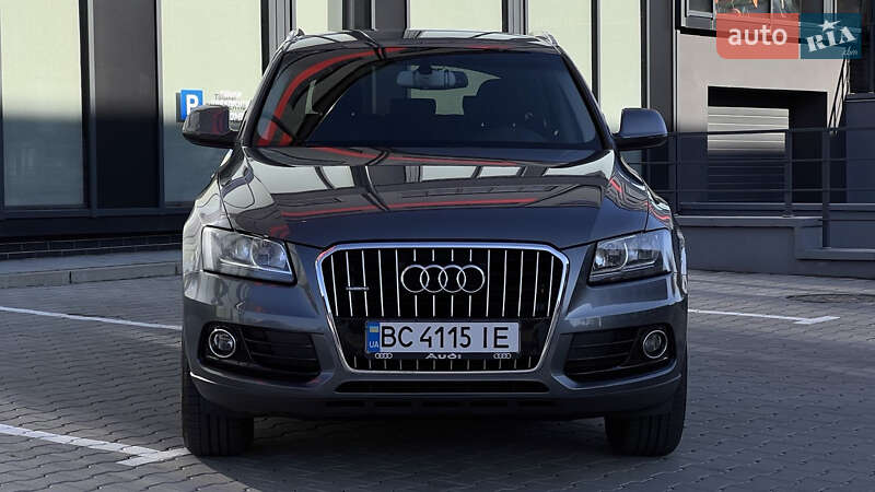 Внедорожник / Кроссовер Audi Q5 2012 в 