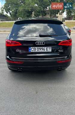 Внедорожник / Кроссовер Audi Q5 2015 в 