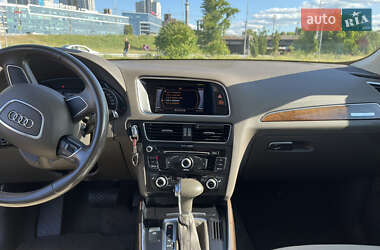 Внедорожник / Кроссовер Audi Q5 2016 в 