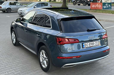 Внедорожник / Кроссовер Audi Q5 2017 в 