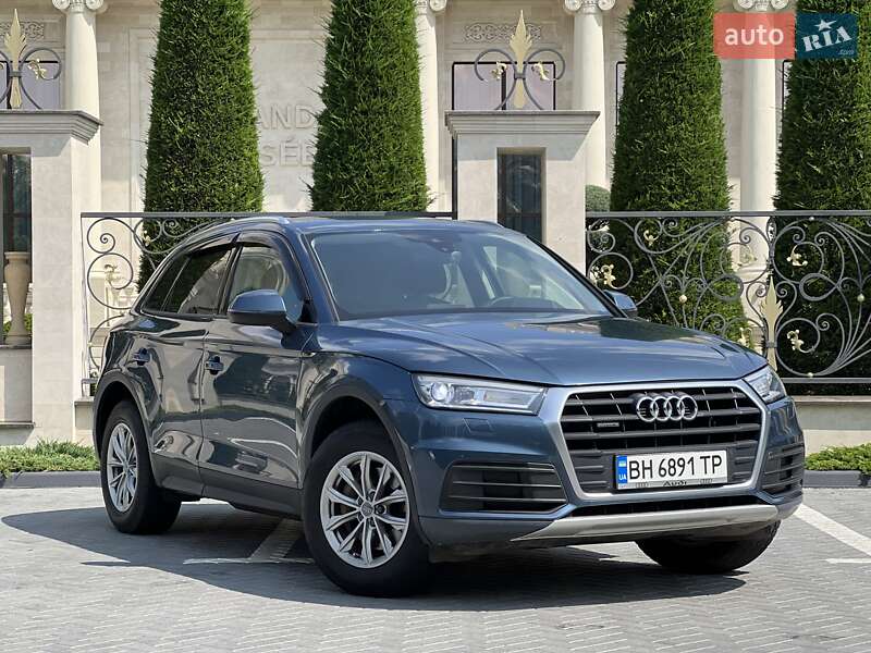 Внедорожник / Кроссовер Audi Q5 2018 в Одессе