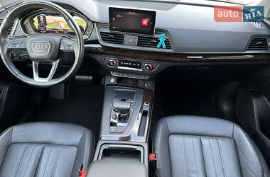 Внедорожник / Кроссовер Audi Q5 2018 в 