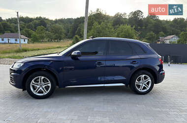 Внедорожник / Кроссовер Audi Q5 2018 в 