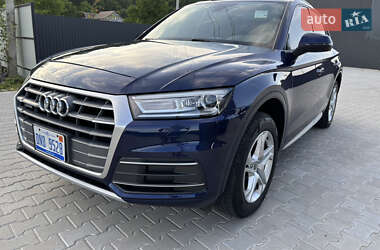 Внедорожник / Кроссовер Audi Q5 2018 в 
