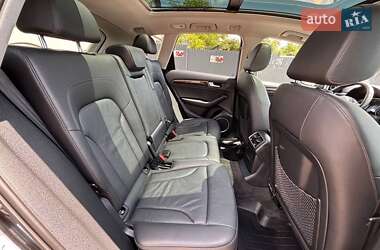 Внедорожник / Кроссовер Audi Q5 2015 в 