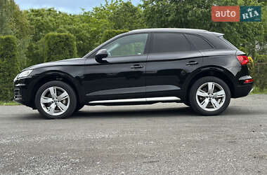 Внедорожник / Кроссовер Audi Q5 2018 в 