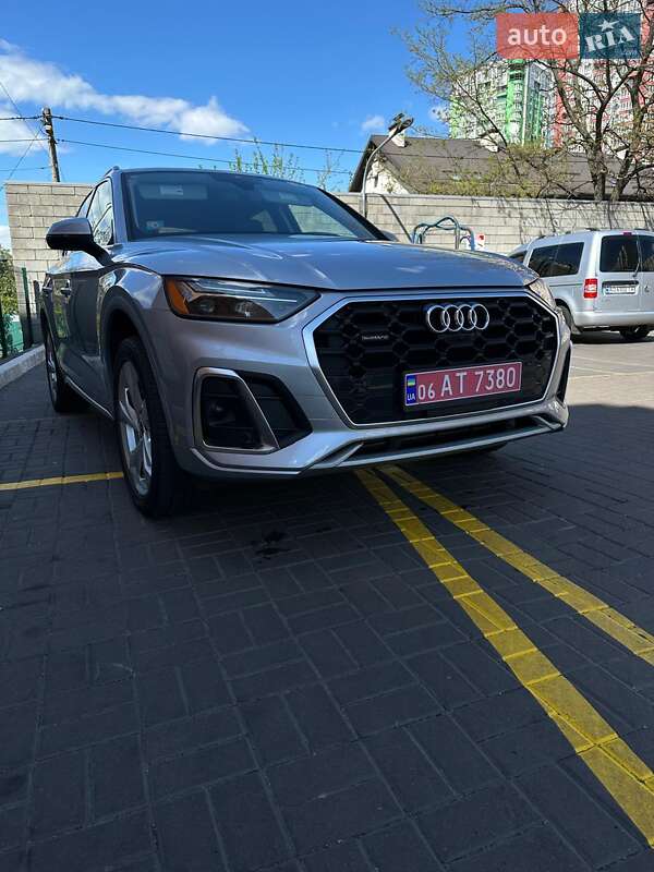 Внедорожник / Кроссовер Audi Q5 2022 в Киеве