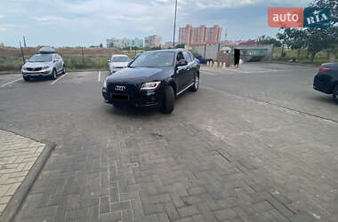 Внедорожник / Кроссовер Audi Q5 2015 в 