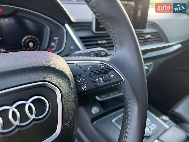 Внедорожник / Кроссовер Audi Q5 2018 в Киеве