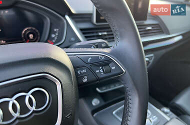 Внедорожник / Кроссовер Audi Q5 2018 в 