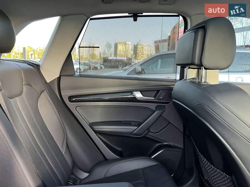Внедорожник / Кроссовер Audi Q5 2018 в Киеве