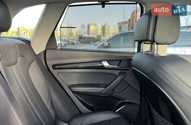 Внедорожник / Кроссовер Audi Q5 2018 в 