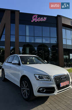 Позашляховик / Кросовер Audi Q5 2015 в Луцьку