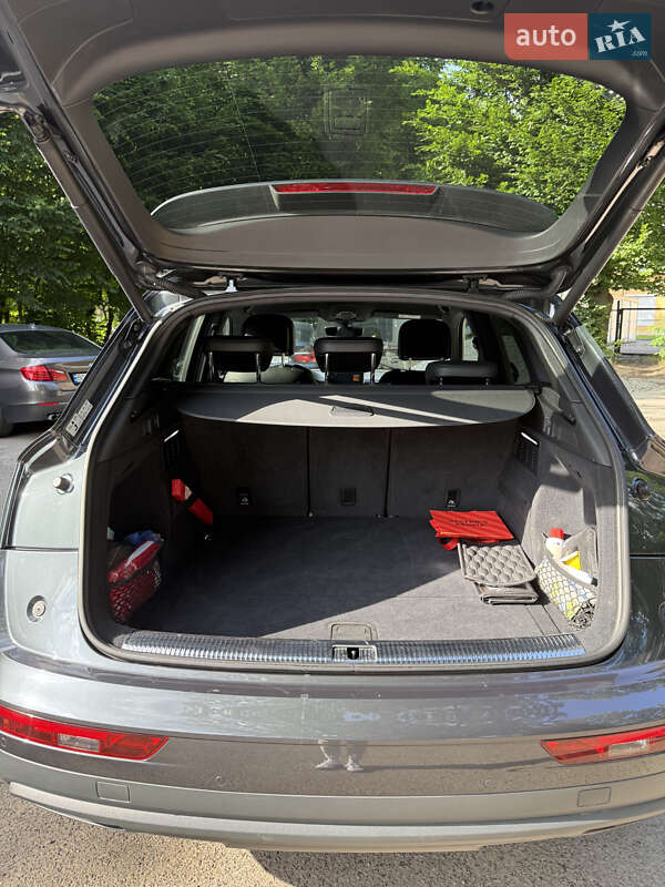 Внедорожник / Кроссовер Audi Q5 2017 в Львове фото 10 Внедорожник / Кроссовер Audi Q5 2017 в Львове