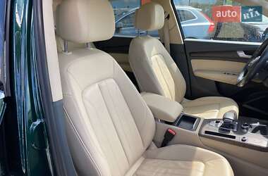 Внедорожник / Кроссовер Audi Q5 2018 в 