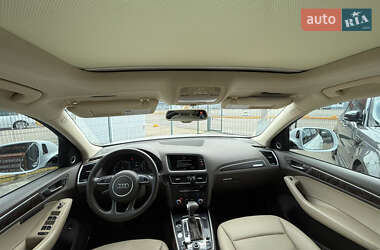 Внедорожник / Кроссовер Audi Q5 2015 в 
