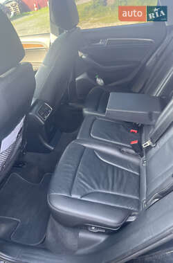 Внедорожник / Кроссовер Audi Q5 2015 в 