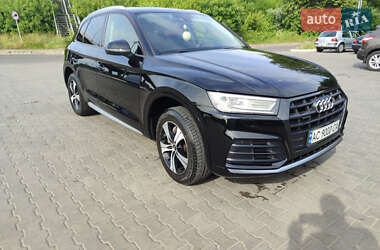 Позашляховик / Кросовер Audi Q5 2018 в Луцьку