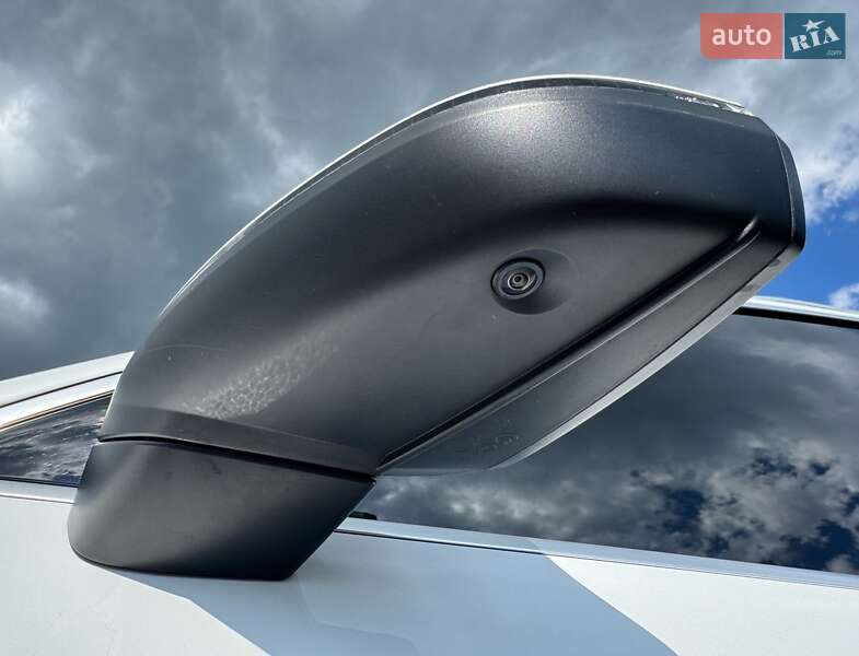 Внедорожник / Кроссовер Audi Q5 2022 в Стрые