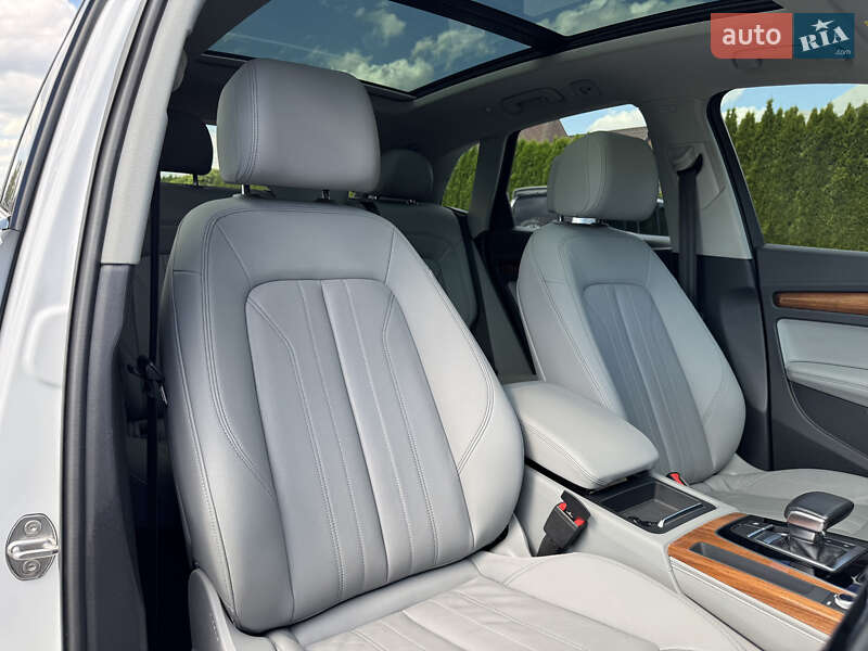 Внедорожник / Кроссовер Audi Q5 2022 в Стрые
