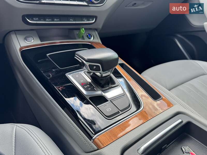 Внедорожник / Кроссовер Audi Q5 2022 в Стрые