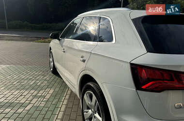 Внедорожник / Кроссовер Audi Q5 2019 в 