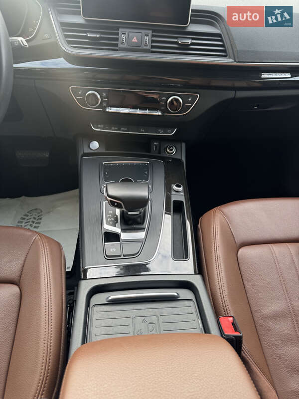 Позашляховик / Кросовер Audi Q5 2019 в Львові