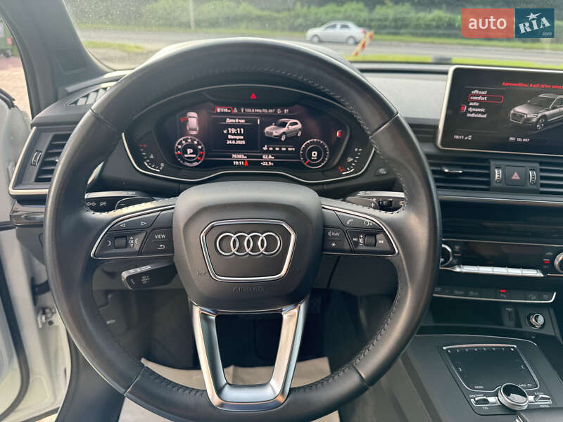 Позашляховик / Кросовер Audi Q5 2019 в Львові