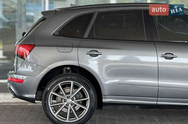 Внедорожник / Кроссовер Audi Q5 2015 в 