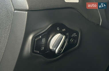 Внедорожник / Кроссовер Audi Q5 2015 в 