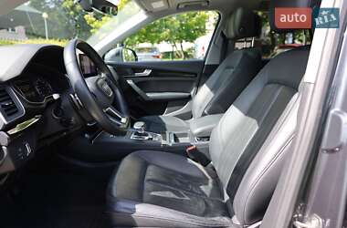 Внедорожник / Кроссовер Audi Q5 2017 в 