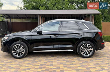 Внедорожник / Кроссовер Audi Q5 2022 в 
