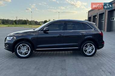 Внедорожник / Кроссовер Audi Q5 2016 в 