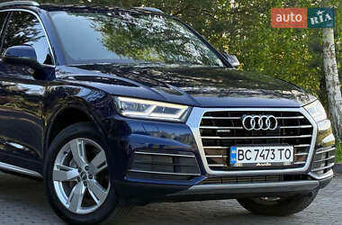Внедорожник / Кроссовер Audi Q5 2017 в 