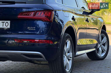 Внедорожник / Кроссовер Audi Q5 2017 в 