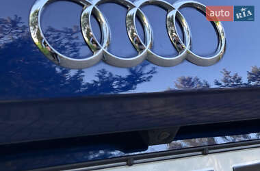 Внедорожник / Кроссовер Audi Q5 2017 в 